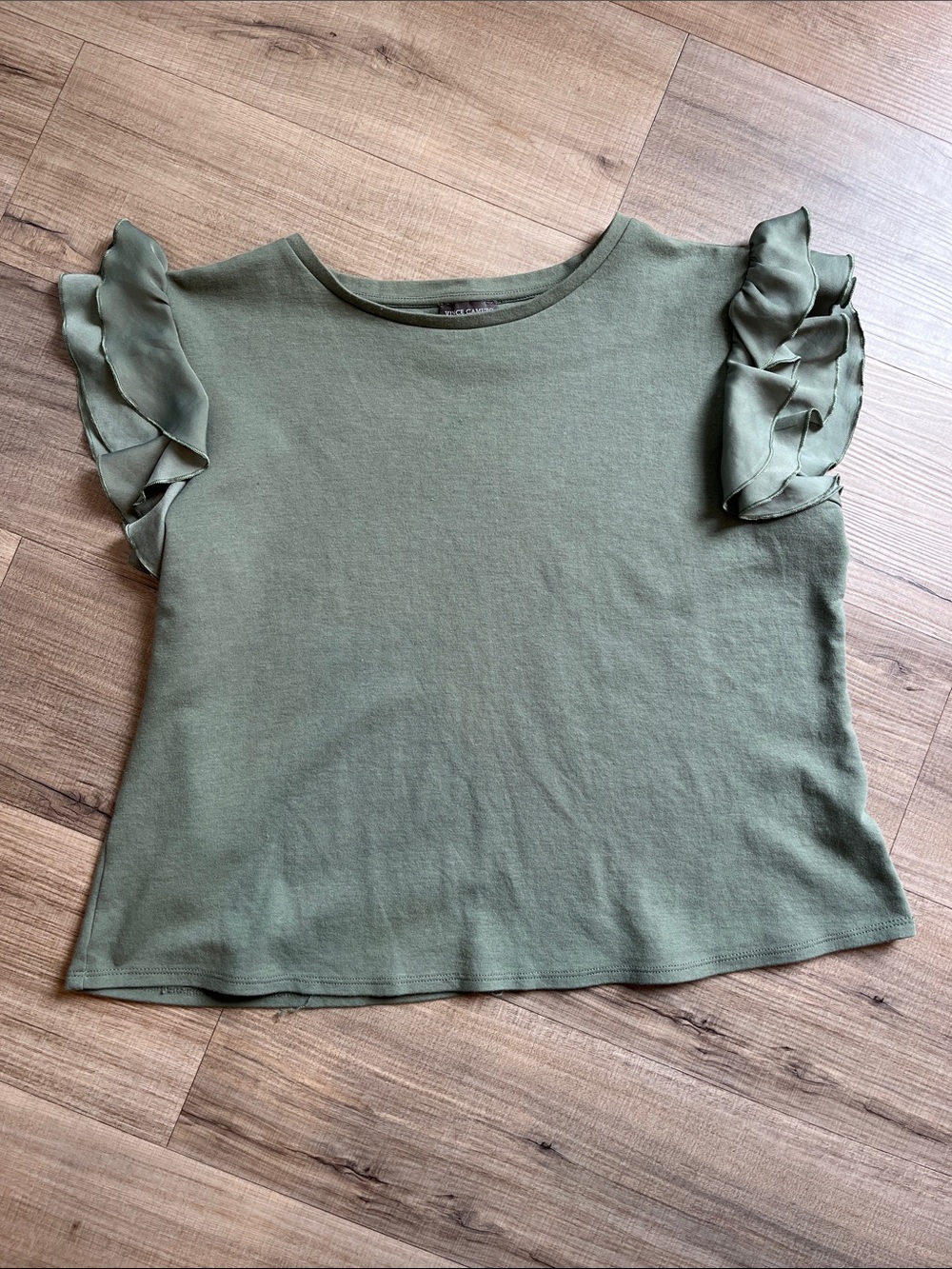 Vince Camuto Tiered Ruffle Sleeve Top in Green Size Large